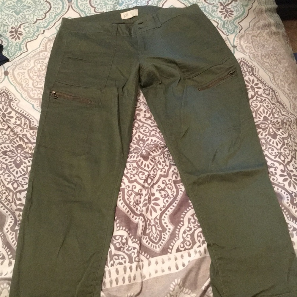 Jolt green pants